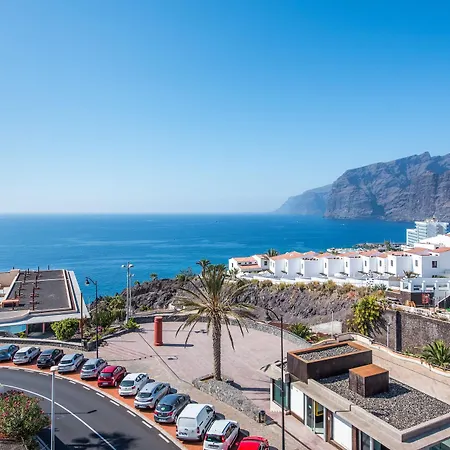Vigilia Park 2* Puerto de Santiago (Tenerife)
