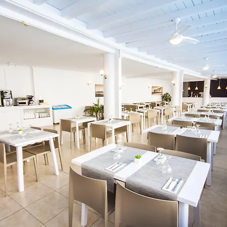 Vigilia Park Aparthotel 2*